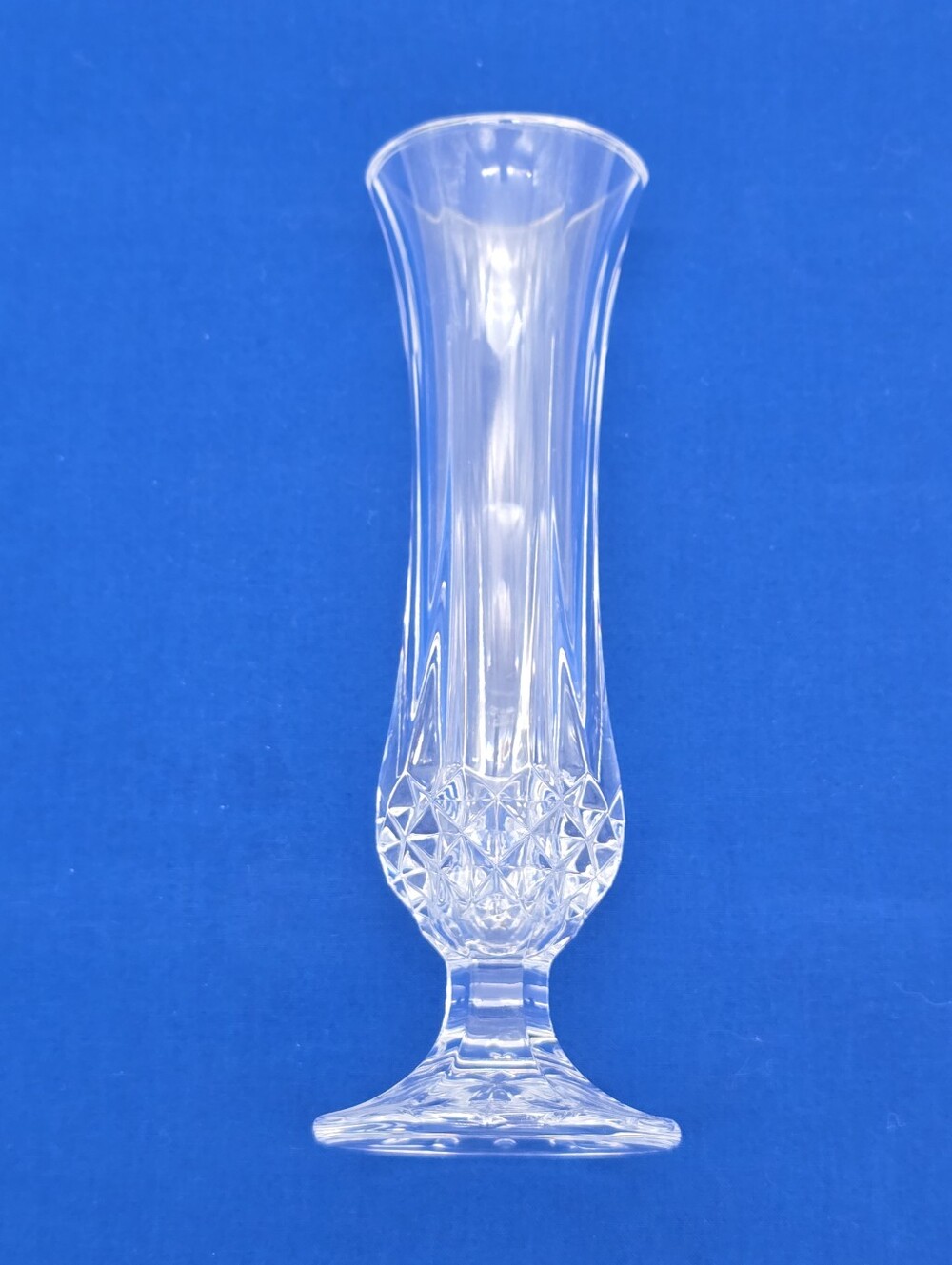 Cristal D'Arques-Durand Longchamp 7 3/4" Bud Vase